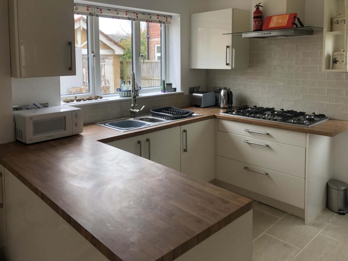 Вилла Residential 3 Bed House Harnham Солсбери Экстерьер фото