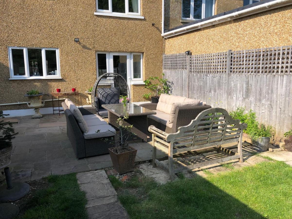 Вилла Residential 3 Bed House Harnham Солсбери Экстерьер фото